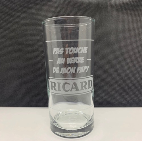 Verre personnalisé pas touche au verre de mon papy Ricard